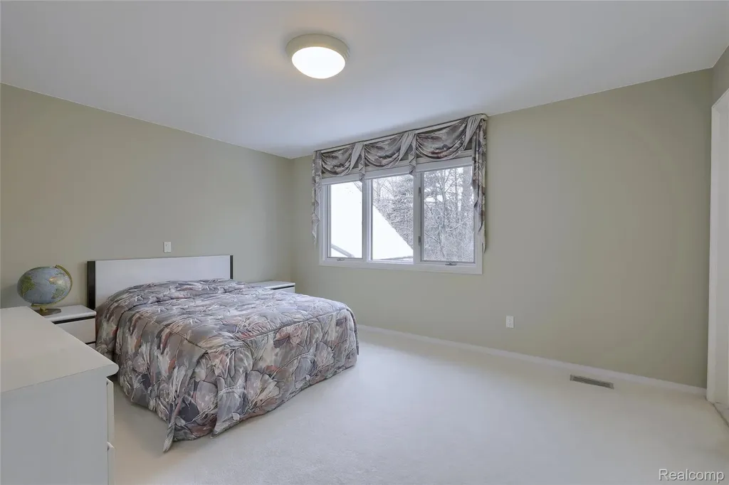 1721 Archers Pointe Rochester Hills City MI 48306