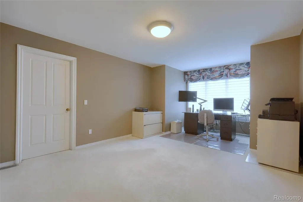1721 Archers Pointe Rochester Hills City MI 48306