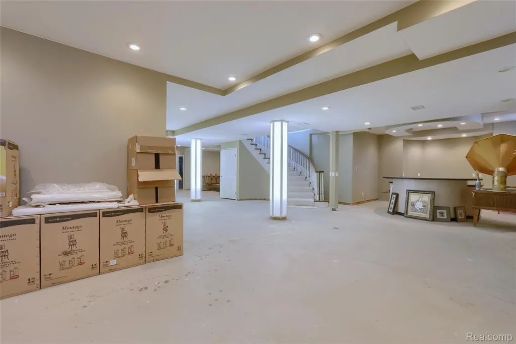1721 Archers Pointe Rochester Hills City MI 48306