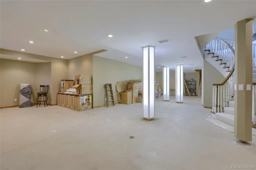1721 Archers Pointe Rochester Hills City MI 48306