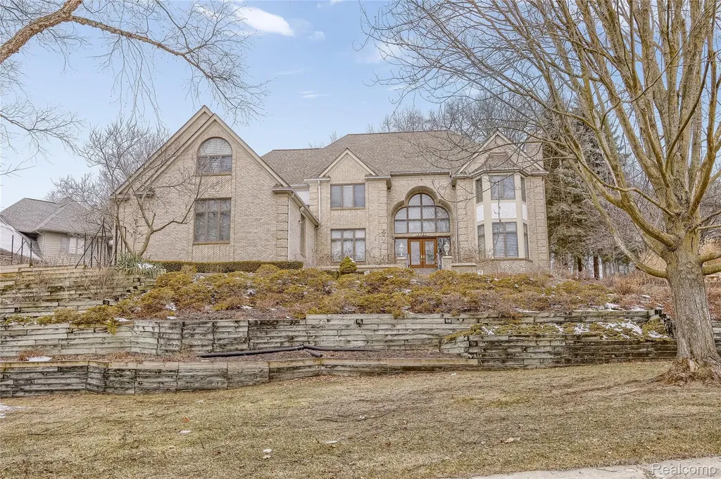 1721 Archers Pointe Rochester Hills City MI 48306