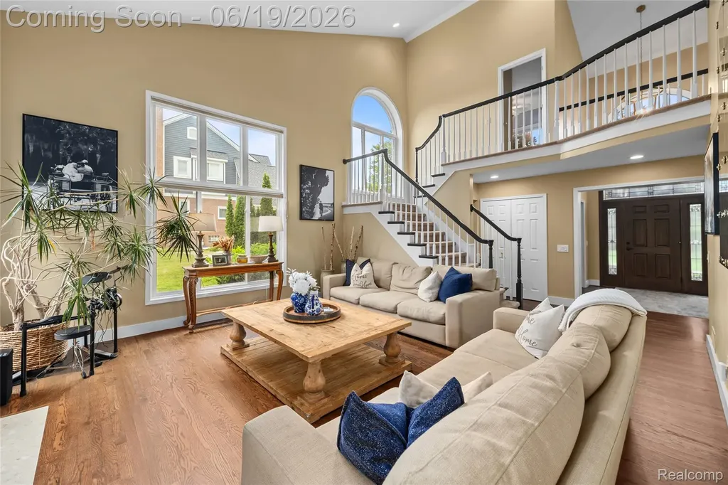 1781 Apple Ridge Court Rochester Hills City MI 48306