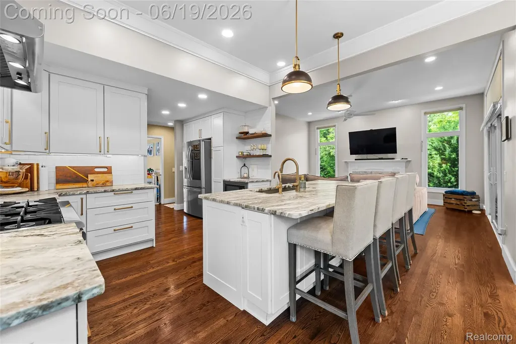 1781 Apple Ridge Court Rochester Hills City MI 48306