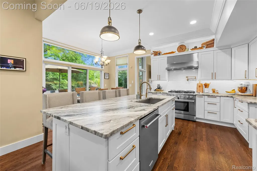 1781 Apple Ridge Court Rochester Hills City MI 48306