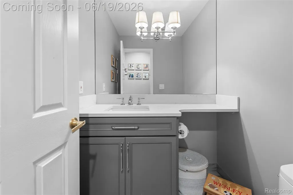 1781 Apple Ridge Court Rochester Hills City MI 48306