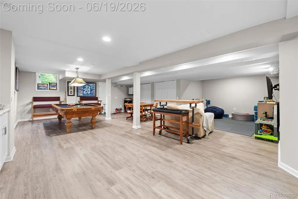 1781 Apple Ridge Court Rochester Hills City MI 48306