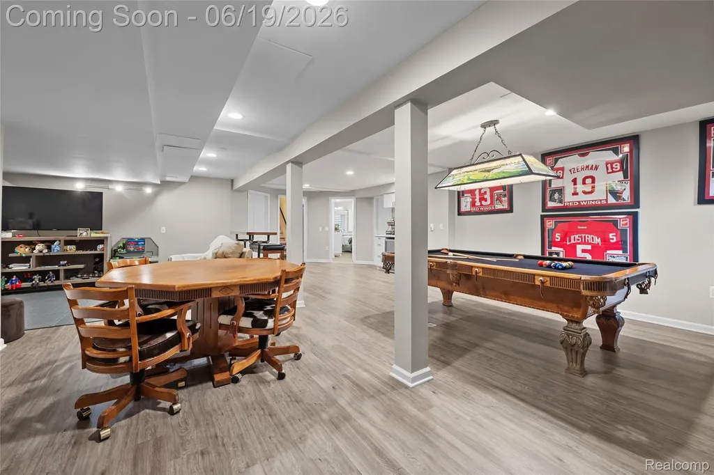 1781 Apple Ridge Court Rochester Hills City MI 48306