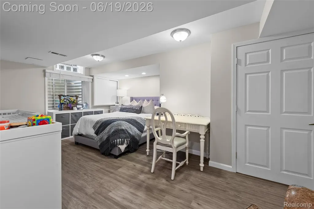 1781 Apple Ridge Court Rochester Hills City MI 48306