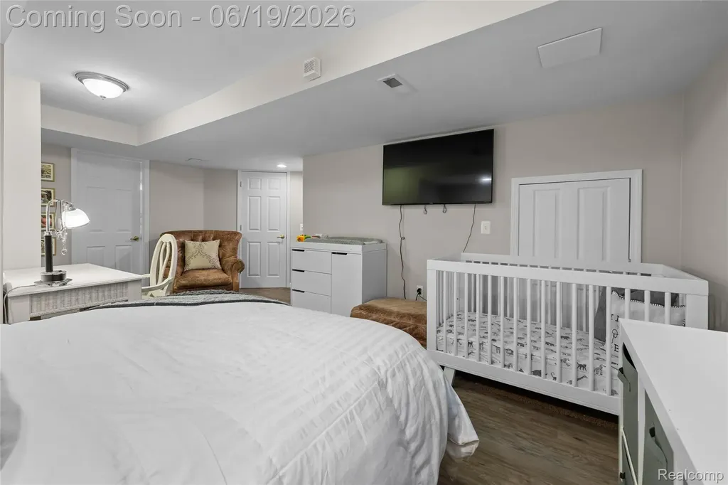 1781 Apple Ridge Court Rochester Hills City MI 48306