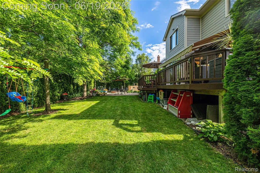 1781 Apple Ridge Court Rochester Hills City MI 48306