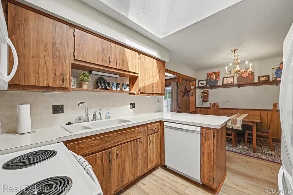 10928 Balfour Avenue Allen Park City MI 48101