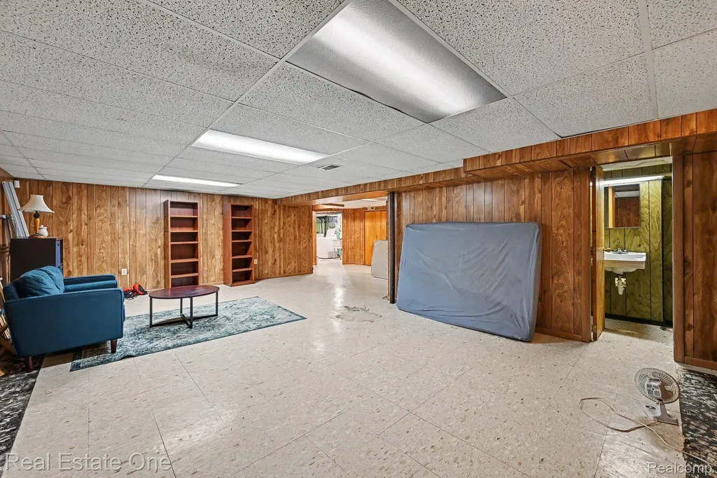 10928 Balfour Avenue Allen Park City MI 48101