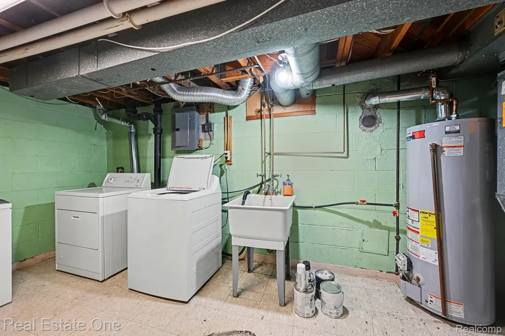 10928 Balfour Avenue Allen Park City MI 48101