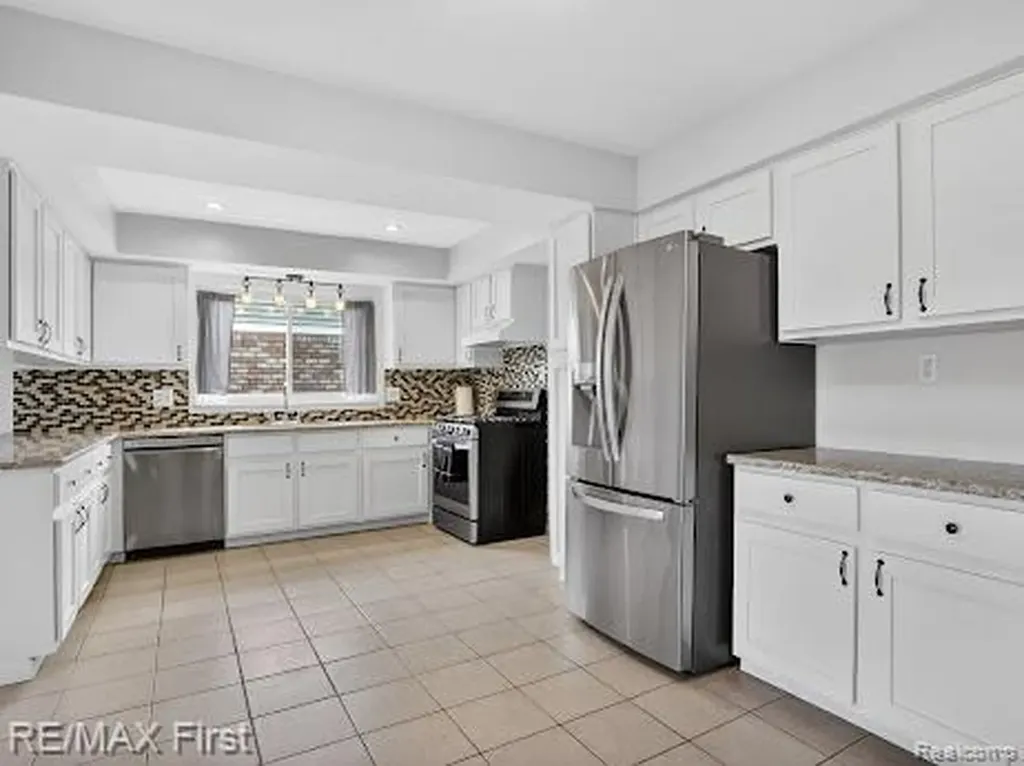 42446 Sycamore Drive Sterling Heights City MI 48313