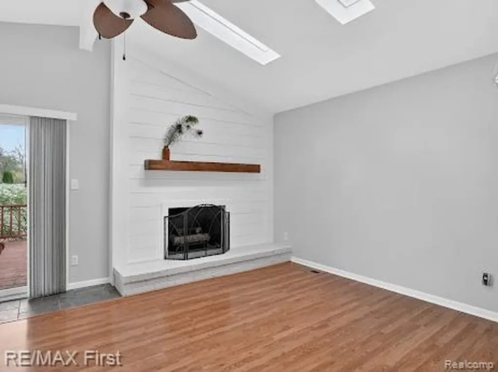 42446 Sycamore Drive Sterling Heights City MI 48313