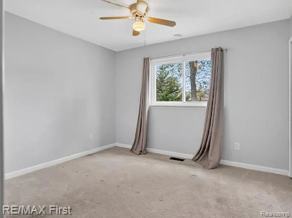 42446 Sycamore Drive Sterling Heights City MI 48313