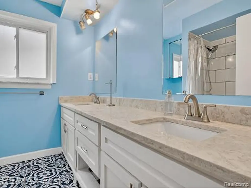 42446 Sycamore Drive Sterling Heights City MI 48313