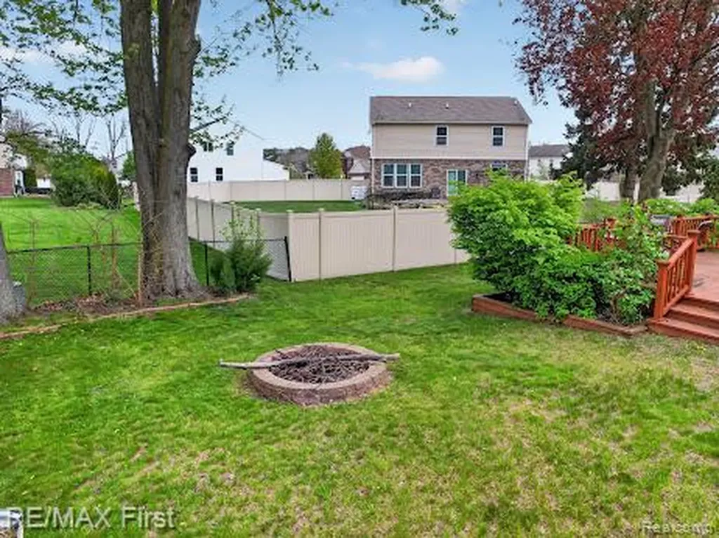42446 Sycamore Drive Sterling Heights City MI 48313