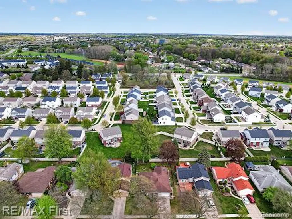 42446 Sycamore Drive Sterling Heights City MI 48313