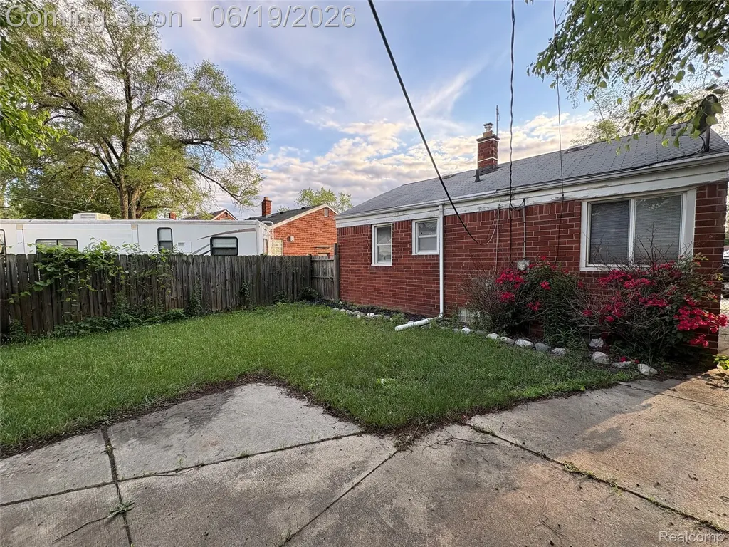 1073 Colonial Drive Inkster City MI 48141