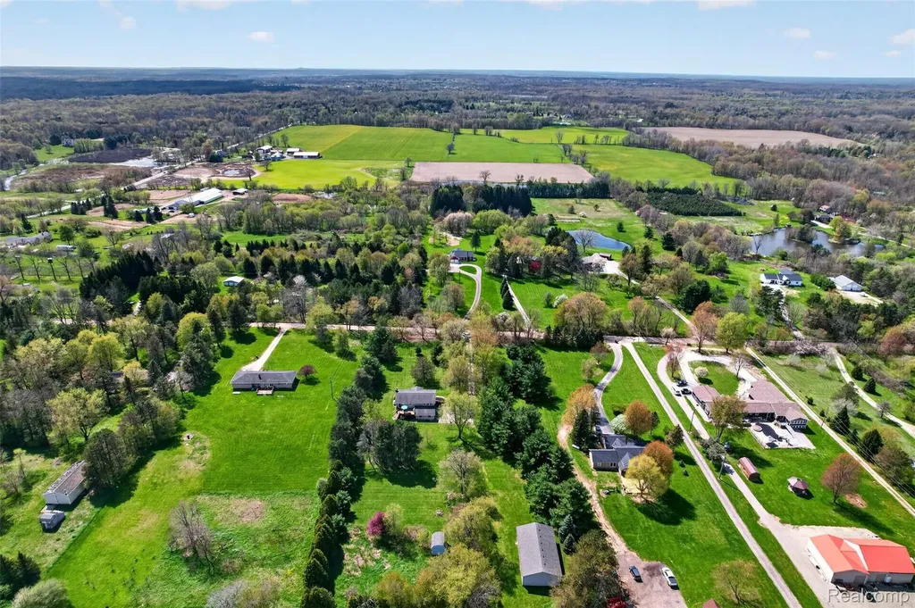 1180 N Hurd Road Brandon Charter Township MI 48462