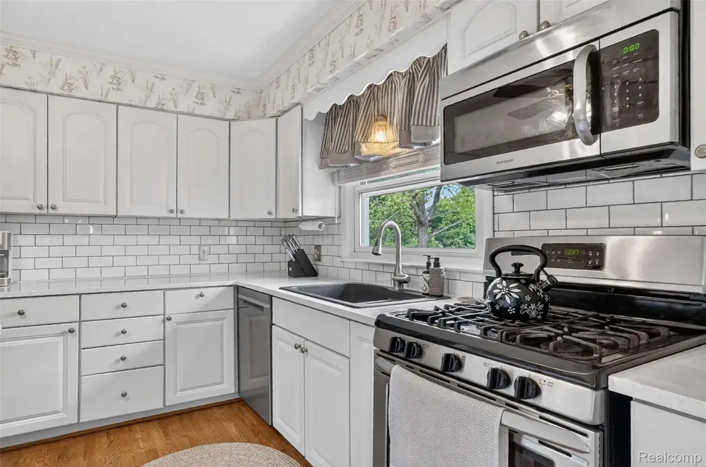 1180 N Hurd Road Brandon Charter Township MI 48462