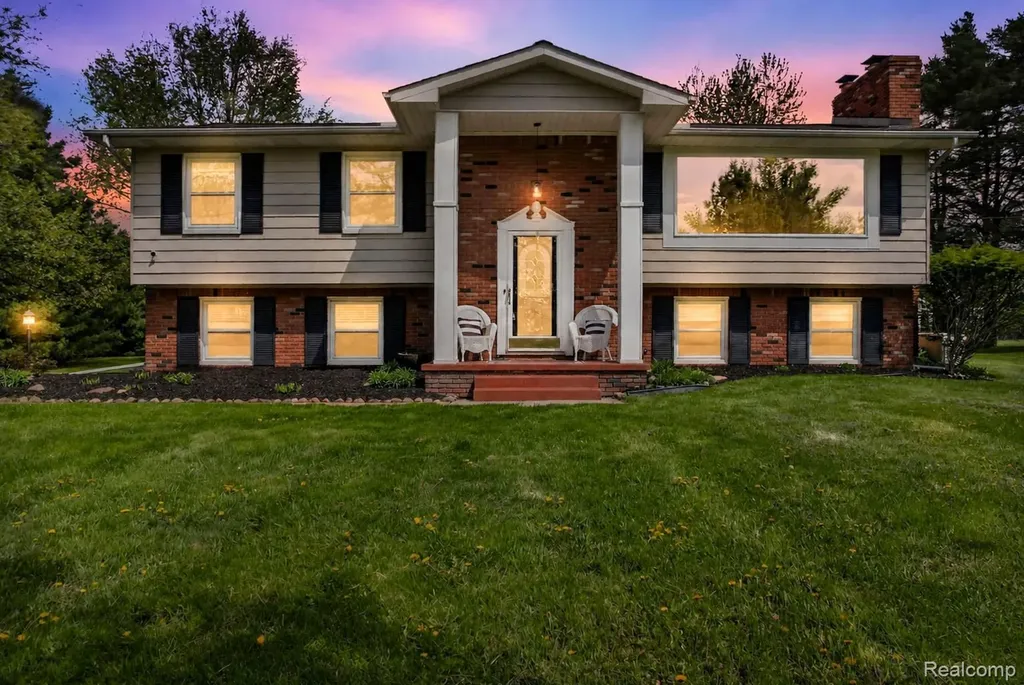 1180 N Hurd Road Brandon Charter Township MI 48462