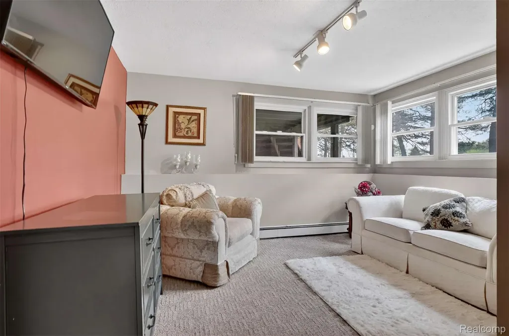1180 N Hurd Road Brandon Charter Township MI 48462