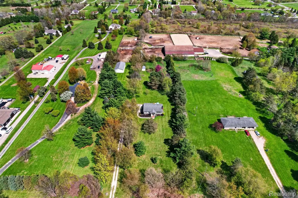 1180 N Hurd Road Brandon Charter Township MI 48462