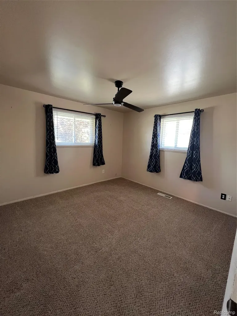 35544 Thames Street Westland City MI 48186