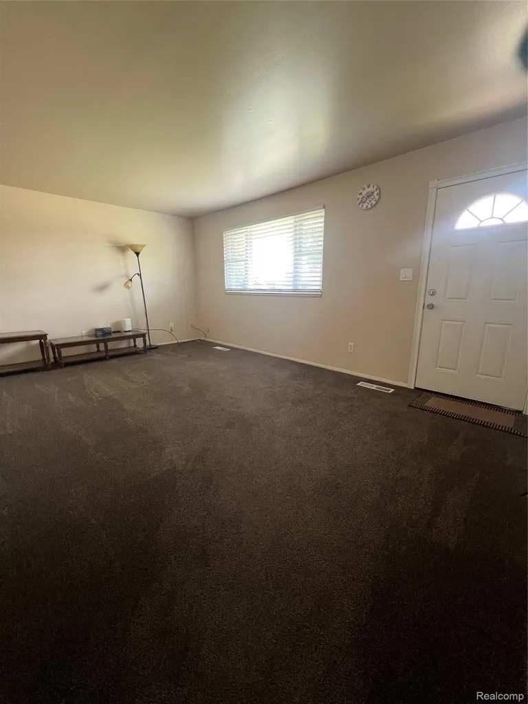 35544 Thames Street Westland City MI 48186