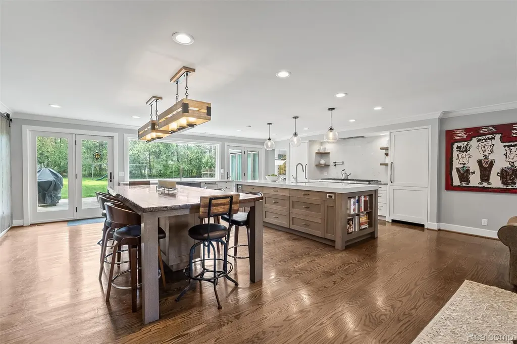 3937 Englewood Court West Bloomfield Charter Township MI 48323