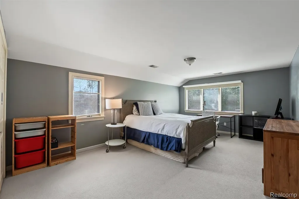 3937 Englewood Court West Bloomfield Charter Township MI 48323