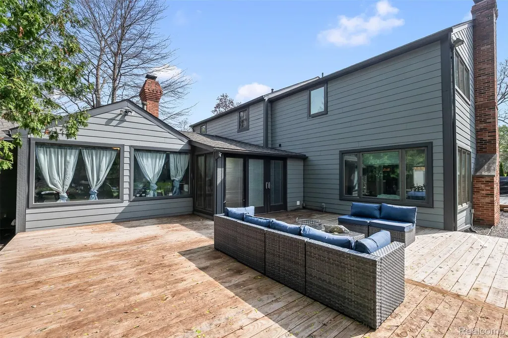 3937 Englewood Court West Bloomfield Charter Township MI 48323