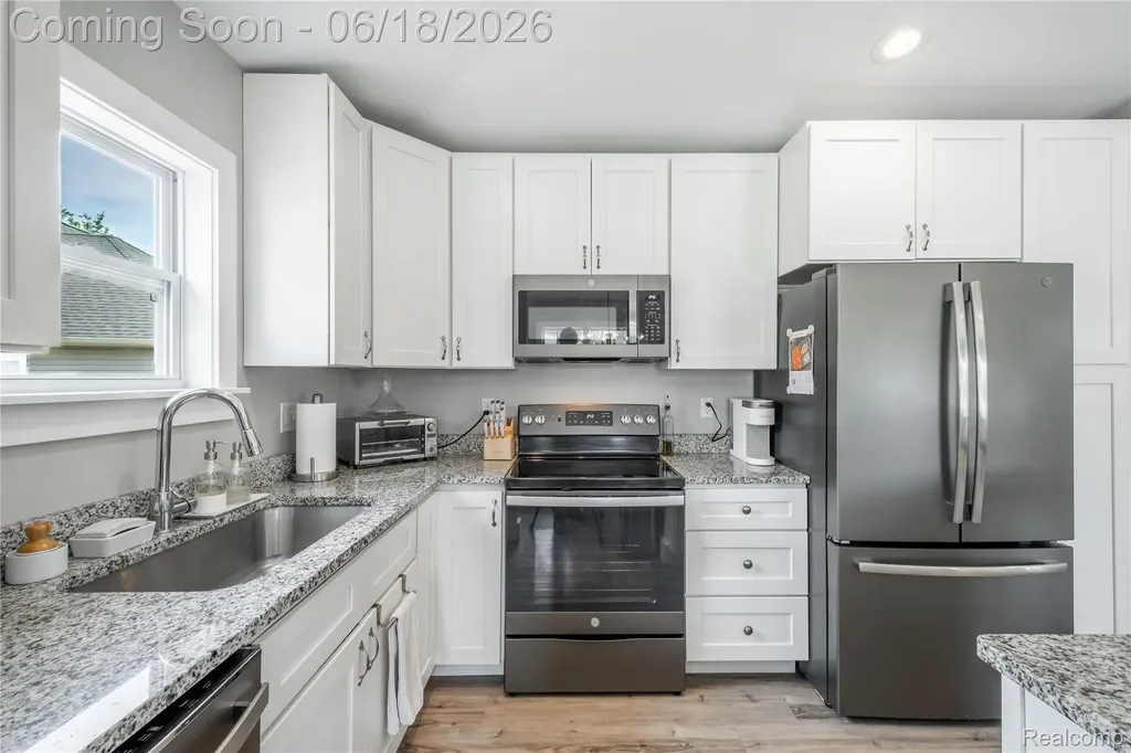 145 Whispering Pines Drive Fenton City MI 48430