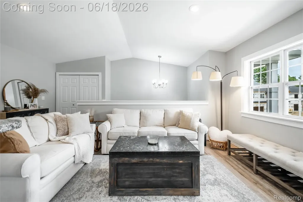 145 Whispering Pines Drive Fenton City MI 48430