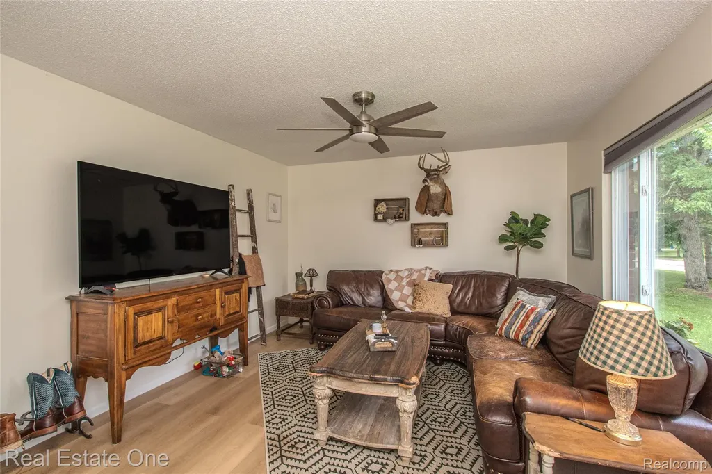 207 Murphy Street Linden City MI 48451