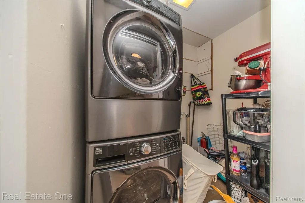 207 Murphy Street Linden City MI 48451