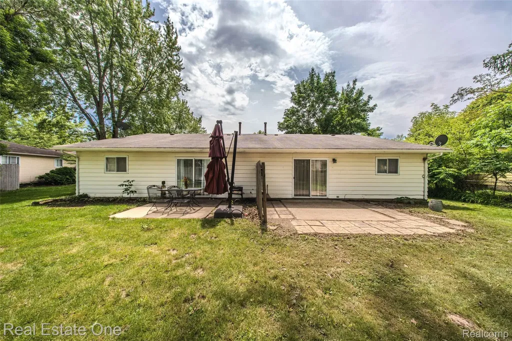 207 Murphy Street Linden City MI 48451