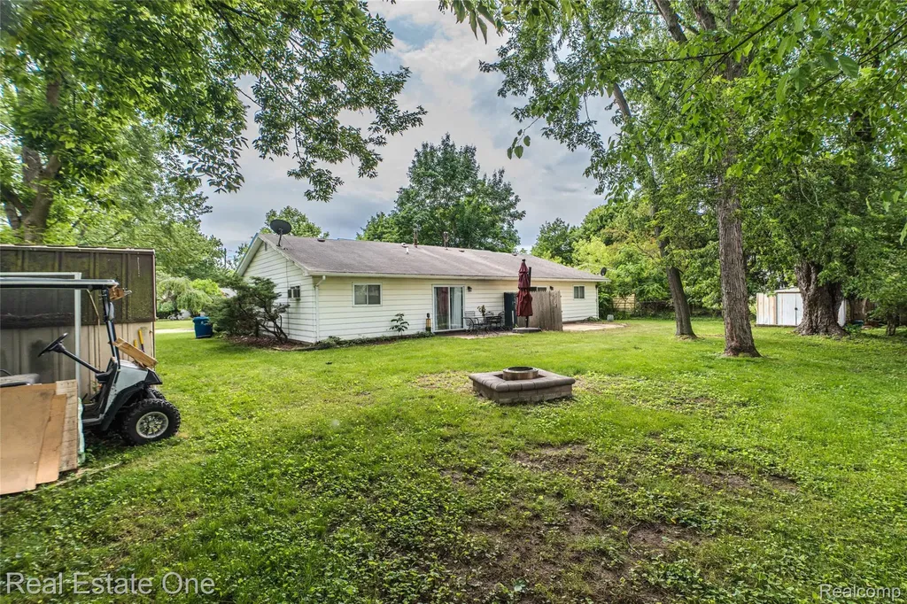 207 Murphy Street Linden City MI 48451