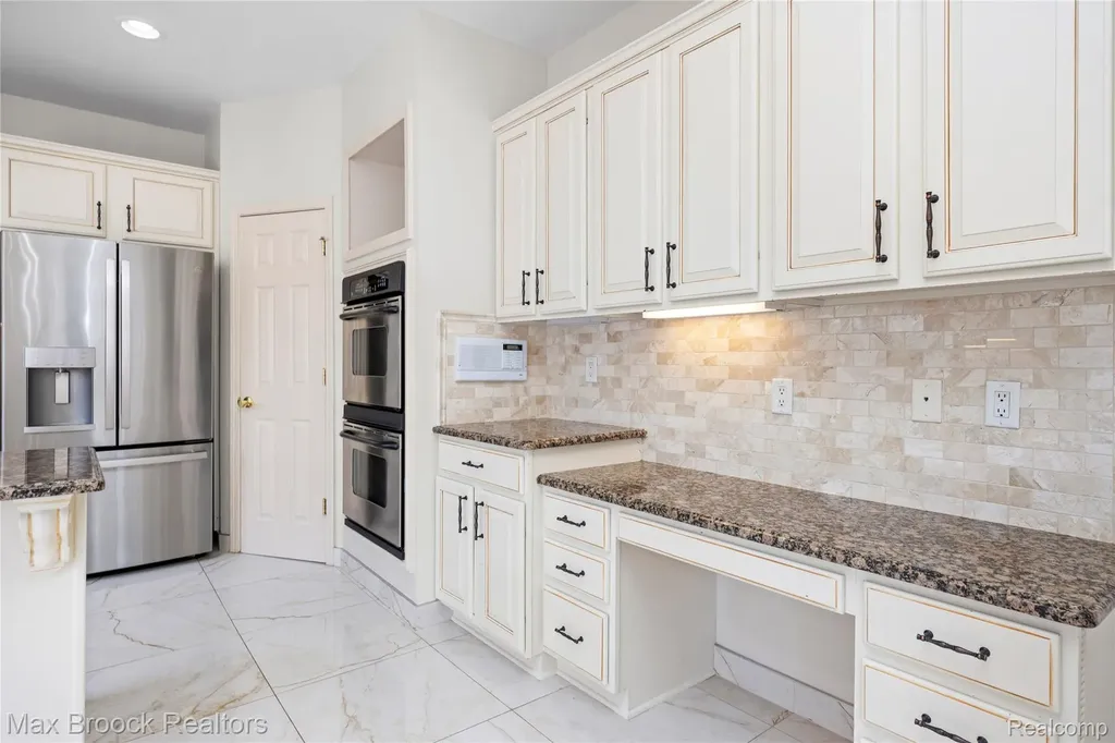 7083 Chatham Court West Bloomfield Charter Township MI 48322