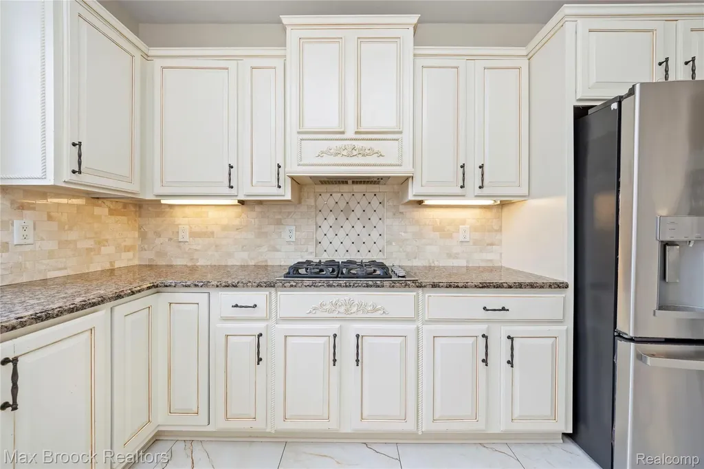 7083 Chatham Court West Bloomfield Charter Township MI 48322