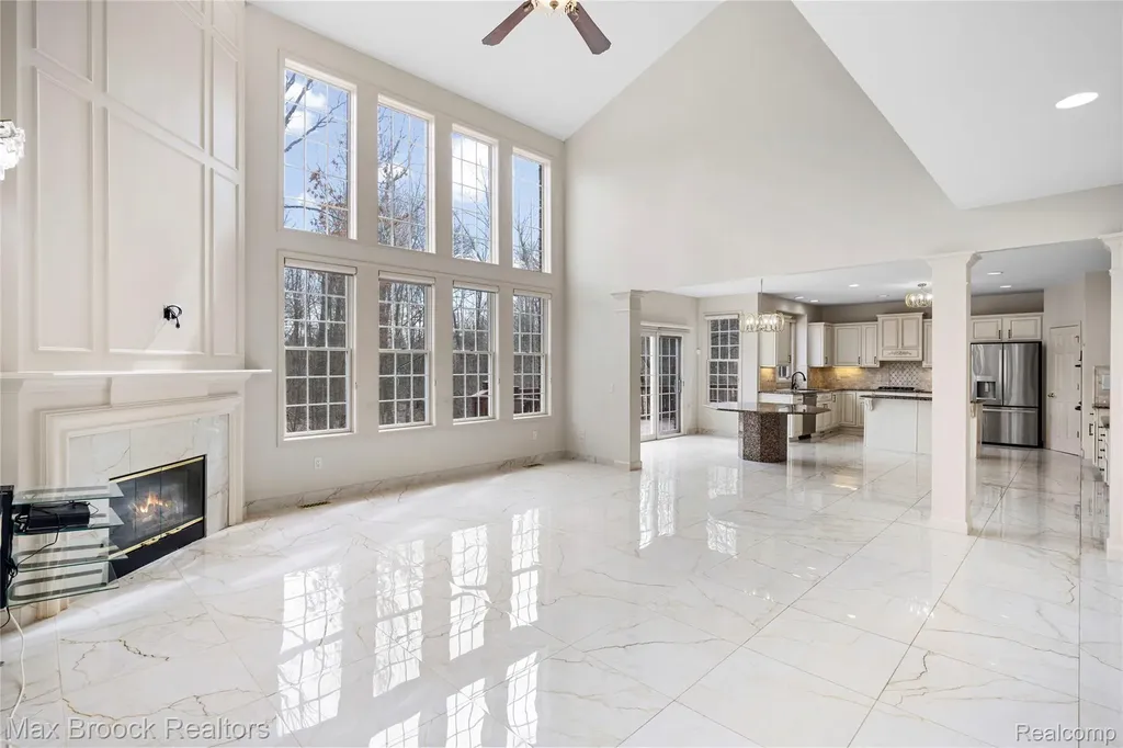 7083 Chatham Court West Bloomfield Charter Township MI 48322