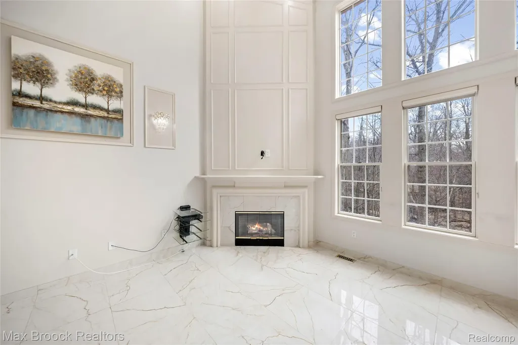 7083 Chatham Court West Bloomfield Charter Township MI 48322