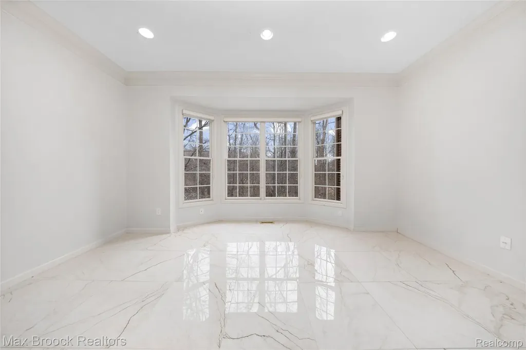 7083 Chatham Court West Bloomfield Charter Township MI 48322