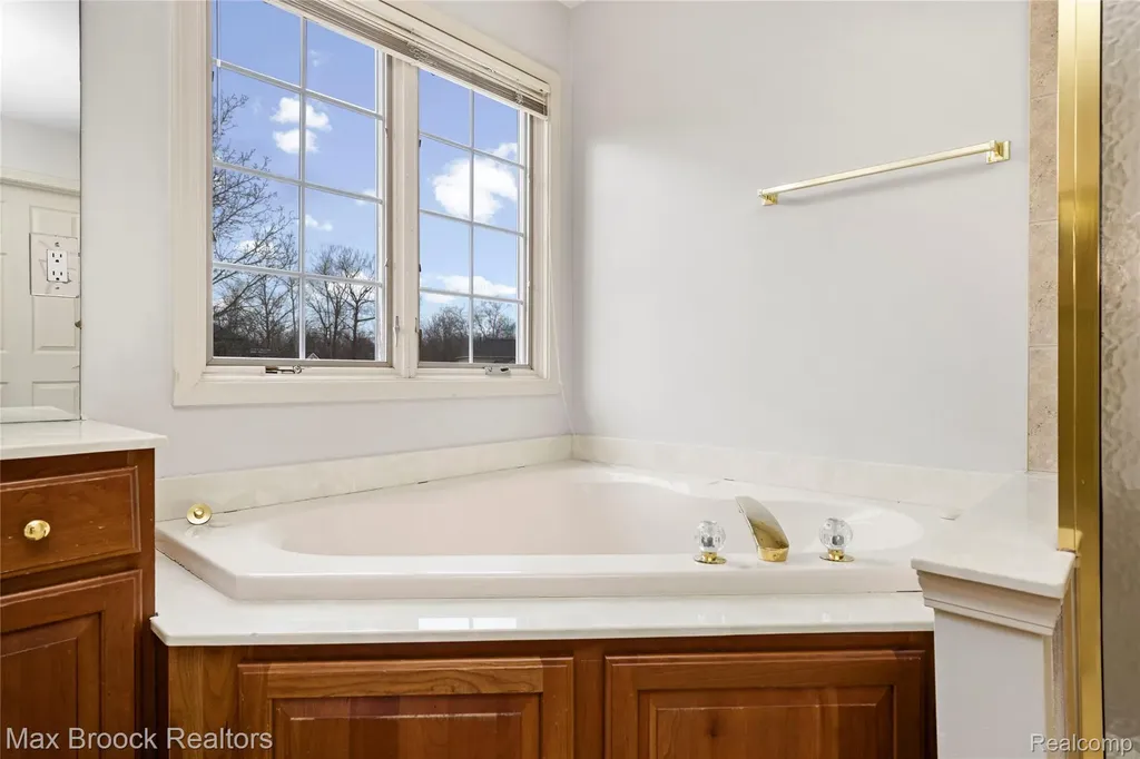 7083 Chatham Court West Bloomfield Charter Township MI 48322