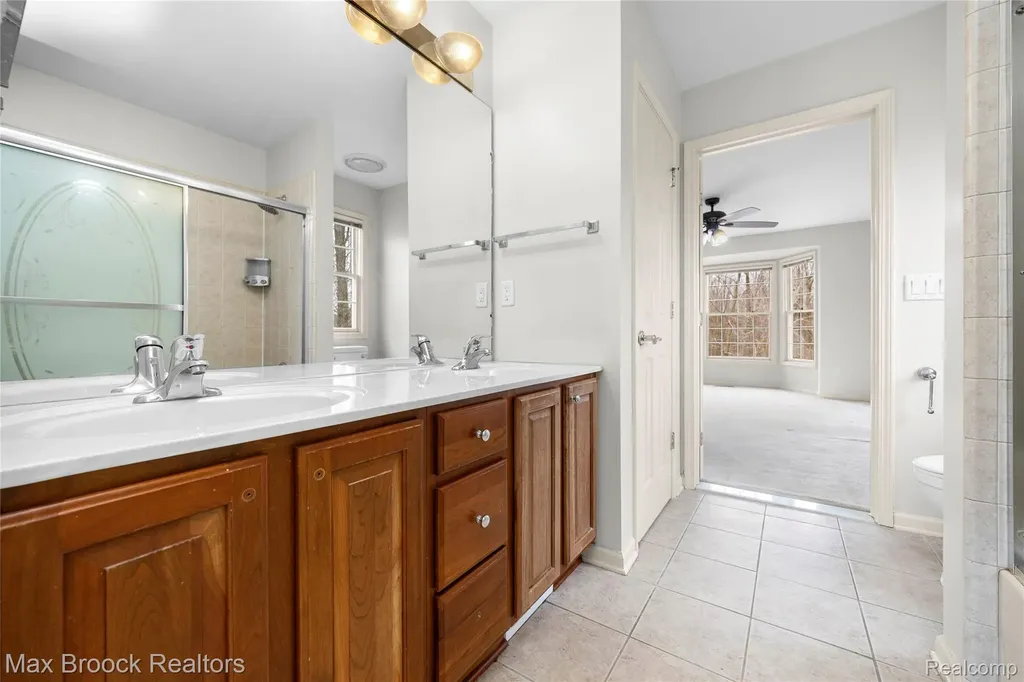 7083 Chatham Court West Bloomfield Charter Township MI 48322