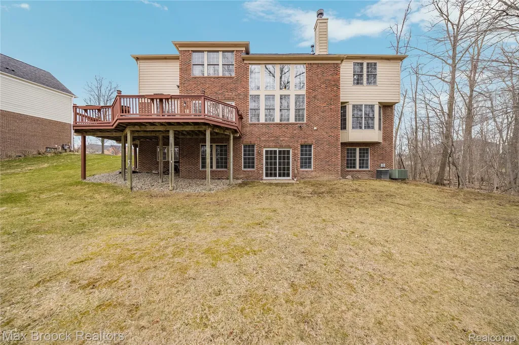 7083 Chatham Court West Bloomfield Charter Township MI 48322