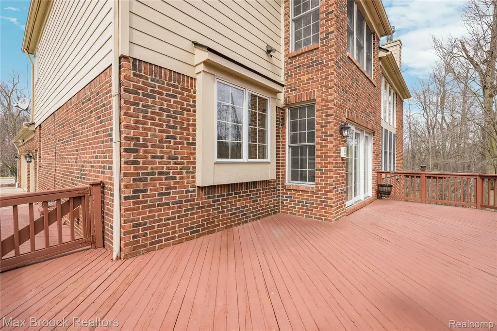 7083 Chatham Court West Bloomfield Charter Township MI 48322