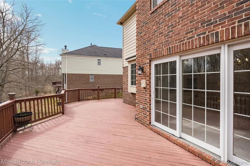 7083 Chatham Court West Bloomfield Charter Township MI 48322